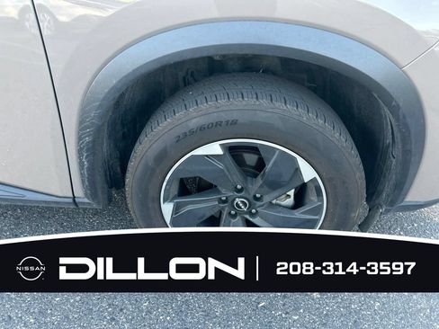 Used 2025 Nissan Rogue SV AWD/4WD image 24