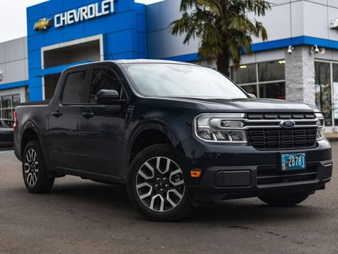 Used 2023 Ford Maverick Lariat image 1