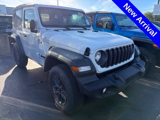 Certified 2025 Jeep Wrangler Sport AWD/4WD image 1