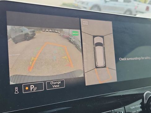 Used 2024 Nissan Armada Platinum w/ Captain's Chairs Package image 15