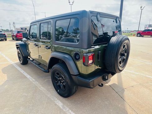 Used 2020 Jeep Wrangler Unlimited Sport AWD/4WD image 4