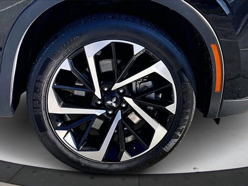 Used 2024 Mitsubishi Outlander SE image 35