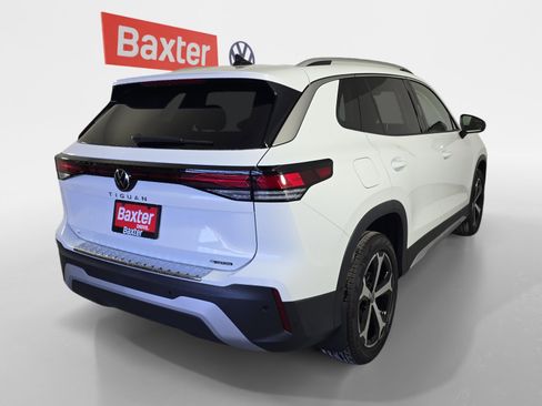 New 2026 Volkswagen Tiguan SE AWD/4WD image 7
