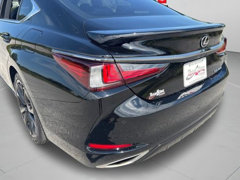 Used 2022 Lexus ES 350 F Sport w/ Accessory Package 2 FWD image 32