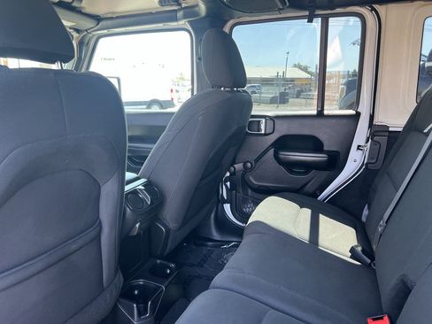 Used 2019 Jeep Wrangler Unlimited Sport AWD/4WD image 8