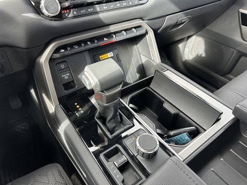 Used 2024 Toyota Sequoia Limited image 24