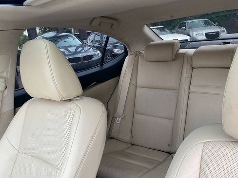 Used 2013 Lexus ES 350 w/ Luxury Pkg FWD image 34