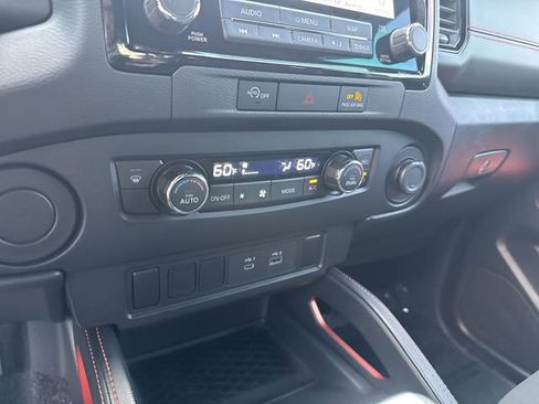 Used 2024 Nissan Frontier Pro-X image 22