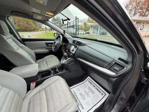Used 2017 Honda CR-V LX image 12