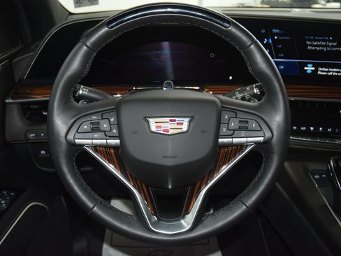 Used 2024 Cadillac Escalade ESV Premium Luxury w/ Performance Package image 39