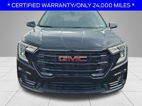 Used 2023 GMC Terrain SLE w/ Driver Convenience Package AWD/4WD image 2