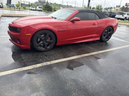 Used 2013 Chevrolet Camaro SS w/ RS Package RWD image 2