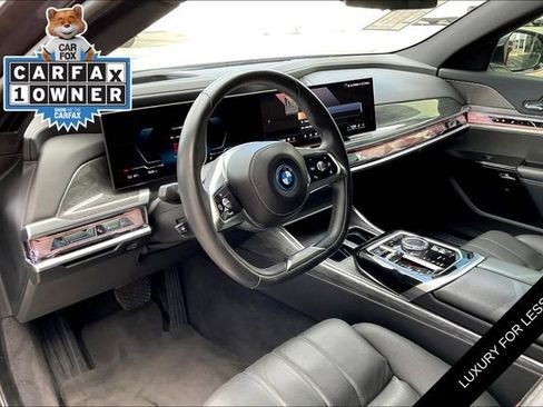 Used 2023 BMW i7 xDrive60 AWD/4WD image 14