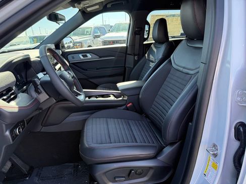 New 2026 Ford Explorer ST-Line image 5