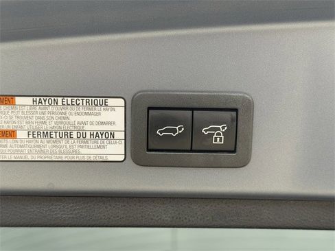 Used 2023 Toyota Corolla Cross XLE image 35