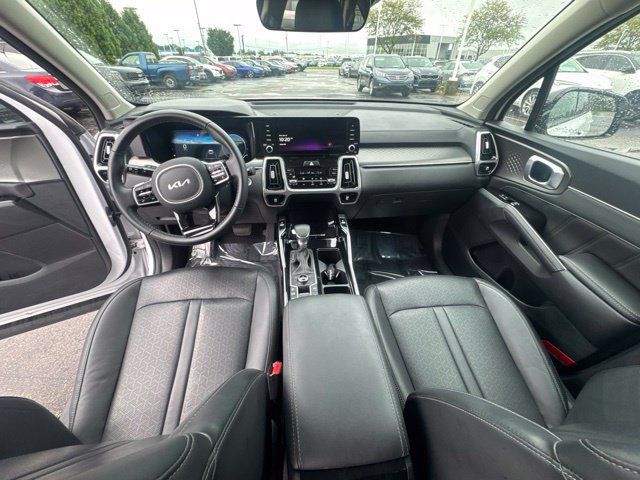 Used 2023 Kia Sorento SX AWD/4WD image 15