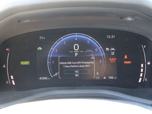 Used 2025 Toyota Camry SE image 28