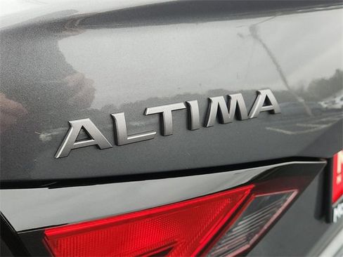 Certified 2025 Nissan Altima 2.5 S image 13