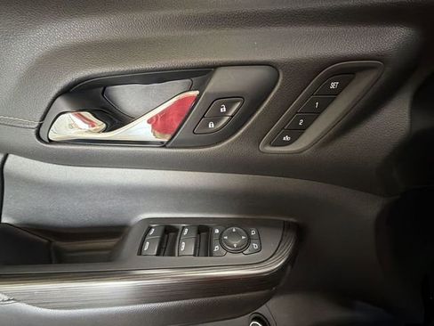 Certified 2021 GMC Acadia SLT w/ Elevation Edition FWD image 13