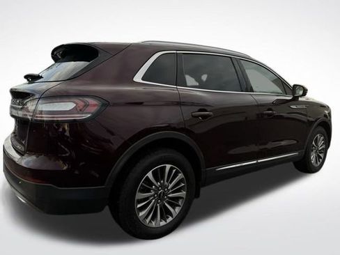 Certified 2023 Lincoln Nautilus AWD w/ Premium Package image 5