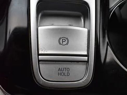 Used 2024 Hyundai Tucson Limited image 35