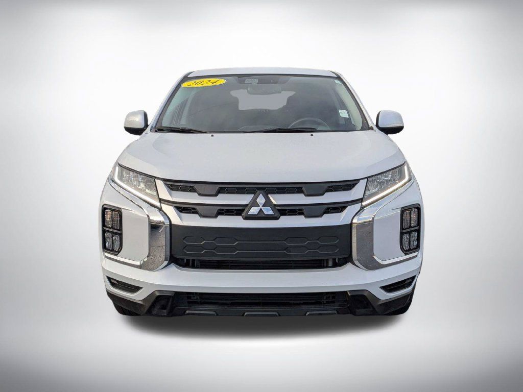 Used 2024 Mitsubishi Outlander Sport ES AWD/4WD image 9