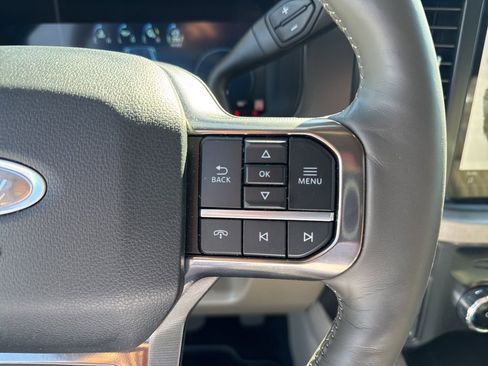 Used 2025 Ford F350 Platinum w/ Platinum Plus Package image 34