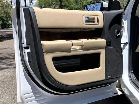 Used 2019 Ford Flex Limited w/ Equipment Group 303A AWD/4WD image 17