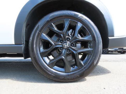 Certified 2023 Honda HR-V Sport image 9