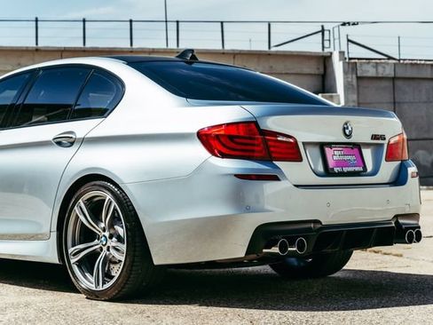 Used 2013 BMW M5 RWD image 47