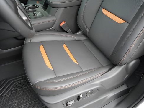 New 2026 GMC Sierra 1500 AT4 w/ AT4 Premium Package image 12