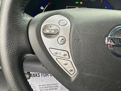 Used 2016 Nissan Leaf SL image 24