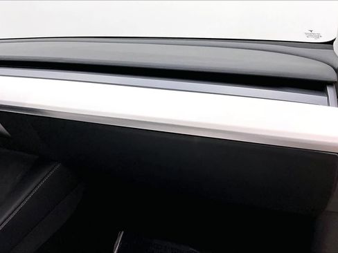 Used 2021 Tesla Model 3 Long Range image 18