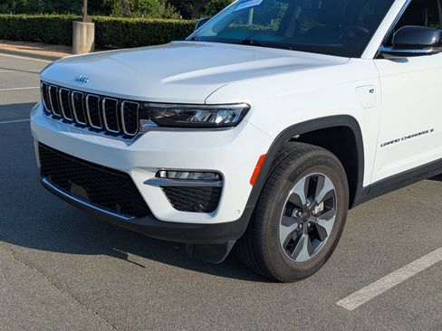 Used 2023 Jeep Grand Cherokee 4WD 4xe w/ Luxury Tech Group II image 10