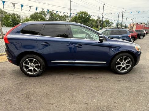 Used 2015 Volvo XC60 T6 Platinum AWD/4WD image 16