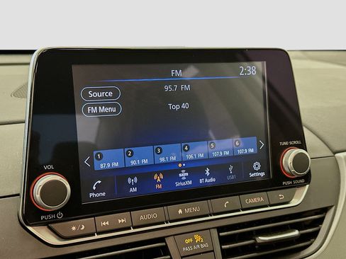 Used 2024 Nissan Altima 2.5 SR AWD/4WD image 21