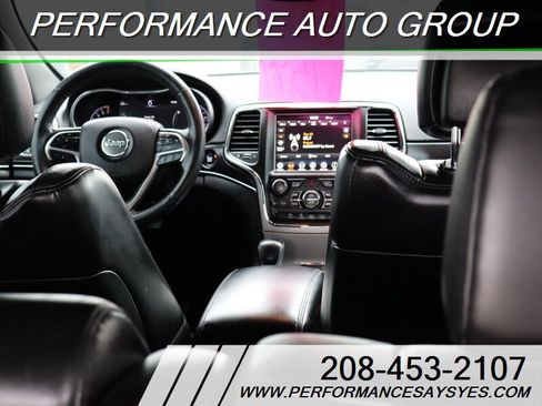 Used 2018 Jeep Grand Cherokee Limited image 9
