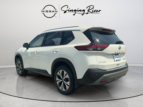 Used 2021 Nissan Rogue SV w/ Premium Package AWD/4WD image 5
