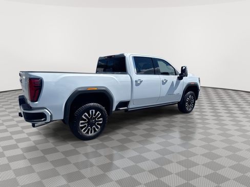 New 2026 GMC Sierra 2500 Denali Ultimate AWD/4WD image 8
