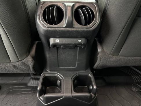 Used 2021 Jeep Gladiator Sport AWD/4WD image 33
