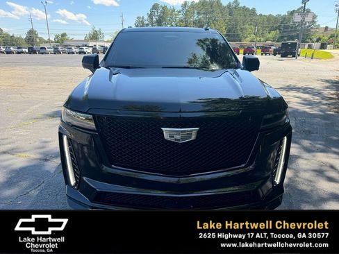 Used 2023 Cadillac Escalade V image 8