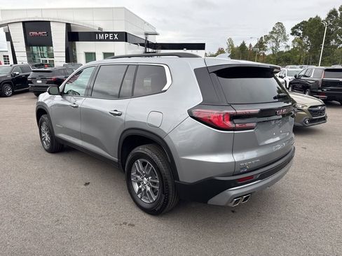 Used 2025 GMC Acadia Elevation FWD image 3