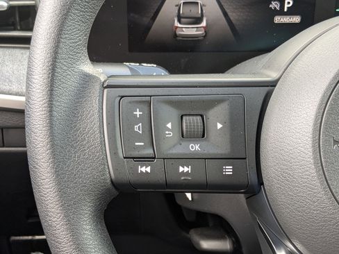 New 2025 Nissan Kicks SV w/ SV Premium Package FWD image 16