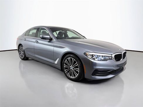 Used 2019 BMW 530i w/ Convenience Package RWD image 3