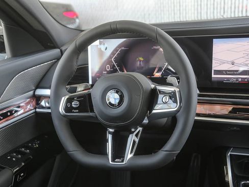 New 2026 BMW 740i w/ Premium Package RWD image 12