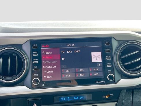 Used 2022 Toyota Tacoma SR5 image 14