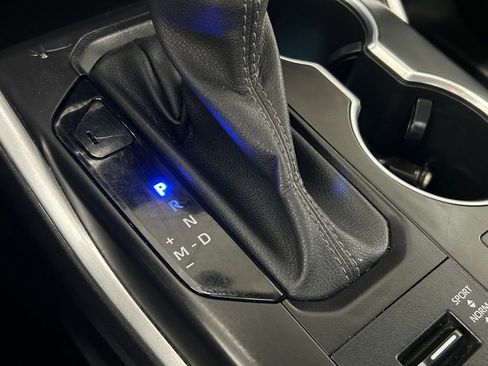 Used 2023 Toyota Highlander L image 50