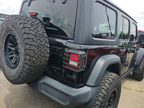 Used 2021 Jeep Wrangler Unlimited Sport AWD/4WD image 2