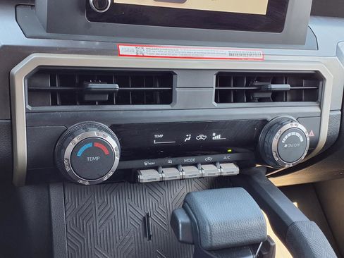 Used 2025 Toyota Tacoma SR5 image 18