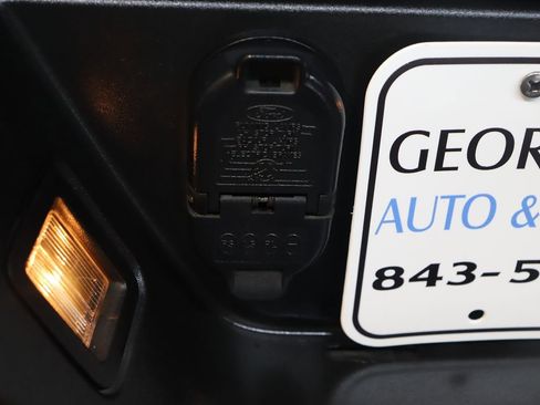 Used 2017 Ford F150 Raptor w/ Equipment Group 802A Luxury AWD/4WD image 27